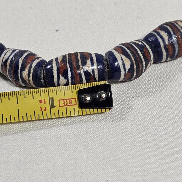 Vintage Venetian Fancy Glass African Trade Chevron Beads String Of 29 - Picture 3 of 7